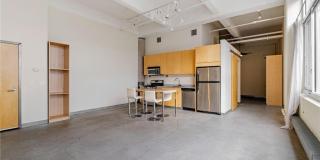 700 Washington Ave N Gallery 5