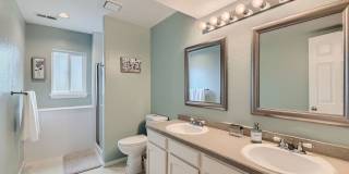 Stunning 4 BDR Fully Furnished Home in Broomfield Gallery 23
