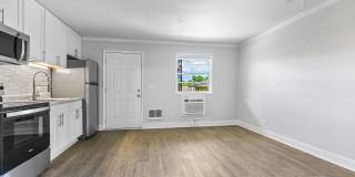 Edgewater Gallery 12