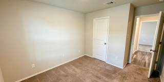 Gorgeous 3-bedroom, 2 Bathroom, Minutes from Randolph AFB Gallery 12