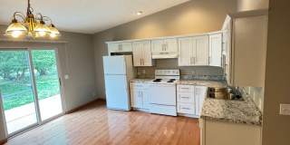 **$300 Off Move In Special** Spacious 3 Bedroom Townhome with Vaulted Ceilings, Fireplace & Attached Garage **$300 Off Move In Special** Spacious 3 Bedroom Townhome with Vaulted Ceilings, Fireplace & Attached Garage Gallery 1