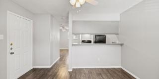 Awesome open Studio Apartments Close to Downtown Gallery 66