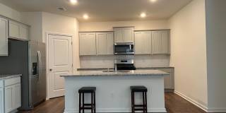 5 Bedroom / 3 Bath 2 Story Home Jonesborough, TN Gallery 12