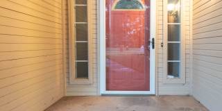Spacious 3BD/2BTH In Yukon Gallery 3