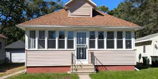 1709 Ray St, 3  bedroom house with basement Gallery 1