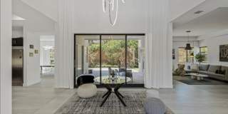 47 Pristine Glen Street Gallery 11