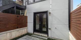 Columbia Heights 2BR 2BA w/Parking & Private Patio Garden Gallery 26