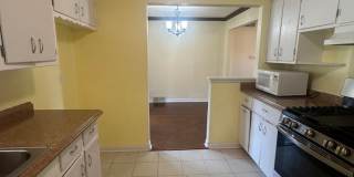 3 bed, 1 bath, 1 car garage Gallery 41