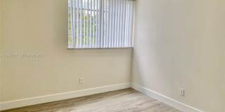 8897 Fontainebleau Blvd Gallery 16