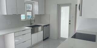 2000 Southwest 17th Street Gallery 2