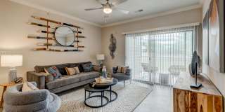 Centerview at Crossroads Gallery 10