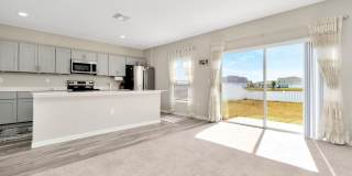 Spacious 5BR House in Riverview Gallery 13