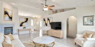 7076 N Sunrise Gallery 15