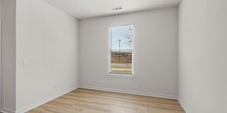 4790 W Planetree Street Gallery 11