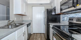 Verandahs at Hunt Club Gallery 63