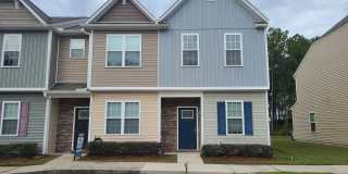 2 bedroom, 2.5 bath unfurnished townhouse in Holly Ridge - Beacon Woods Community Gallery 1