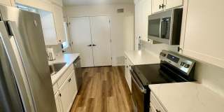 Beautiful 3 bed, 2.5 bath home for rent in the heart of Madison! Gallery 8