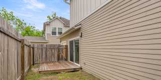 Beautiful 2 bedroom, 1.5 bathroom home in East Austin!!! Gallery 17