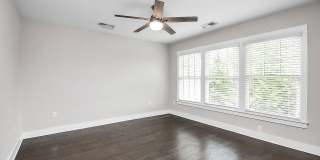 1420 West 4th Street - 1 Gallery 4