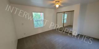 Cozy 3 bd House in Oregon City with Garage, Storage, & W/D Hookups! Gallery 4