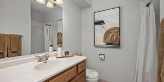 Versailles on the Lakes Oakbrook Gallery 46