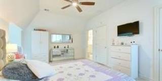 2827 E 103rd Place Gallery 29