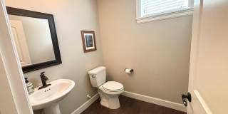 Beautiful 5 Bedroom with Den/Office and Large Bonus Room in Bethany Ridge!!! Gallery 11