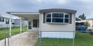 2546 Amberly Road NE Gallery 1