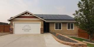 3 Bedroom, 2 Bath Home in Benton City Gallery 1
