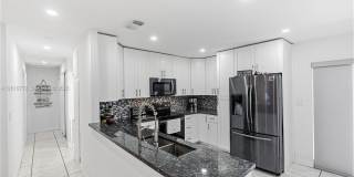 630 NE 23rd Ct Gallery 8