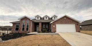LEASE TAKEOVER: NO DEPOSIT NEEDED!!! BEAUTIFUL 4 BEDROOM / 3 BATHROOM HOUSE IN GREYSTONE, WEBB CITY MO!! FENCED IN YARD. Gallery 1