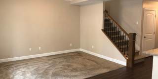 Italian Villages | 4-Bedroom Villa La Vigne (Finished Basement) Gallery 4