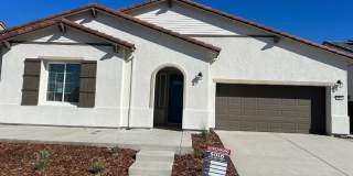 Beautiful 5 bed / 4 bath in Woodland with Solar! Gallery 1