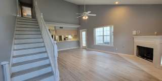 3 bedroom townhome for rent in NE Tallahassee, wood floors, fenced yard available for a move in right away for $1825 per month Gallery 1