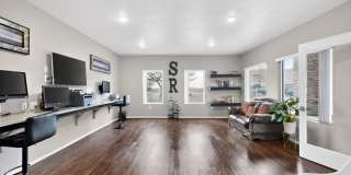 Spring River Luxury Apartment Homes Gallery 32