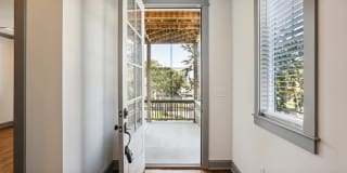 717 Stockell Street Gallery 26