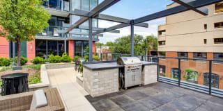 Elevate Lincoln Park Apartments Gallery 19