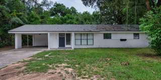 Beautifully Updated Home with a Versatile Florida Room & Spacious Backyard Gallery 4