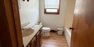 3 Bed 1 Bath 1100.00 Gallery 10