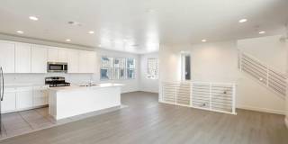 Summerlin Beauty With Bed and Bath On 1st Floor Gallery 14