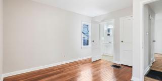 Newly Renovated - 3 Bed, 1.5 Bath Single-Family Home w/ Garage!! Gallery 22