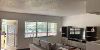 359 Brighton I Gallery 1