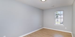 4206 Wilson Lane Gallery 22