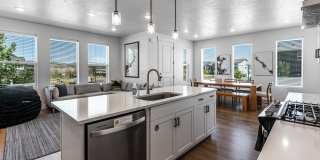 6885 Woods Rose Drive Gallery 1