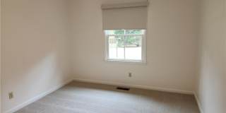 1810 Pugh Street Gallery 15