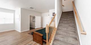 Downtown 3 Bedroom Townhome with 2 Car Garage Gallery 6