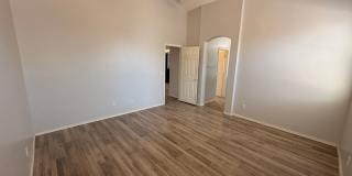 *NEW* Custom Paint/*NO* Carpet 3 BD/2 Bath Spacious Surprise Home! Gallery 13