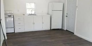 2613 E Cherry St, Gallery 7