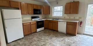 3 bed, 3 bath House Gallery 8