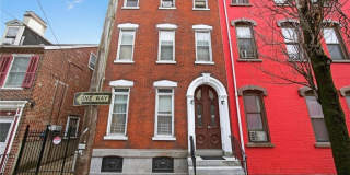 542 W Walnut Street unit: 1R Gallery 1